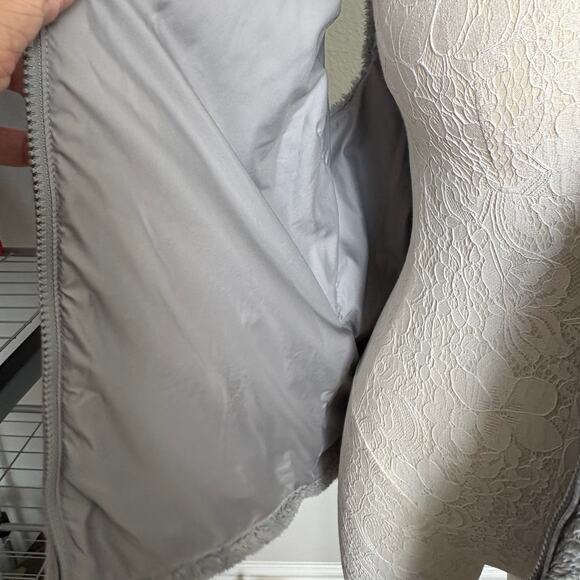 Patagonia Gray Fleece Vest Size Medium Zip Up Cabincore GORPCORE Scandigirl - Picture 6 of 10